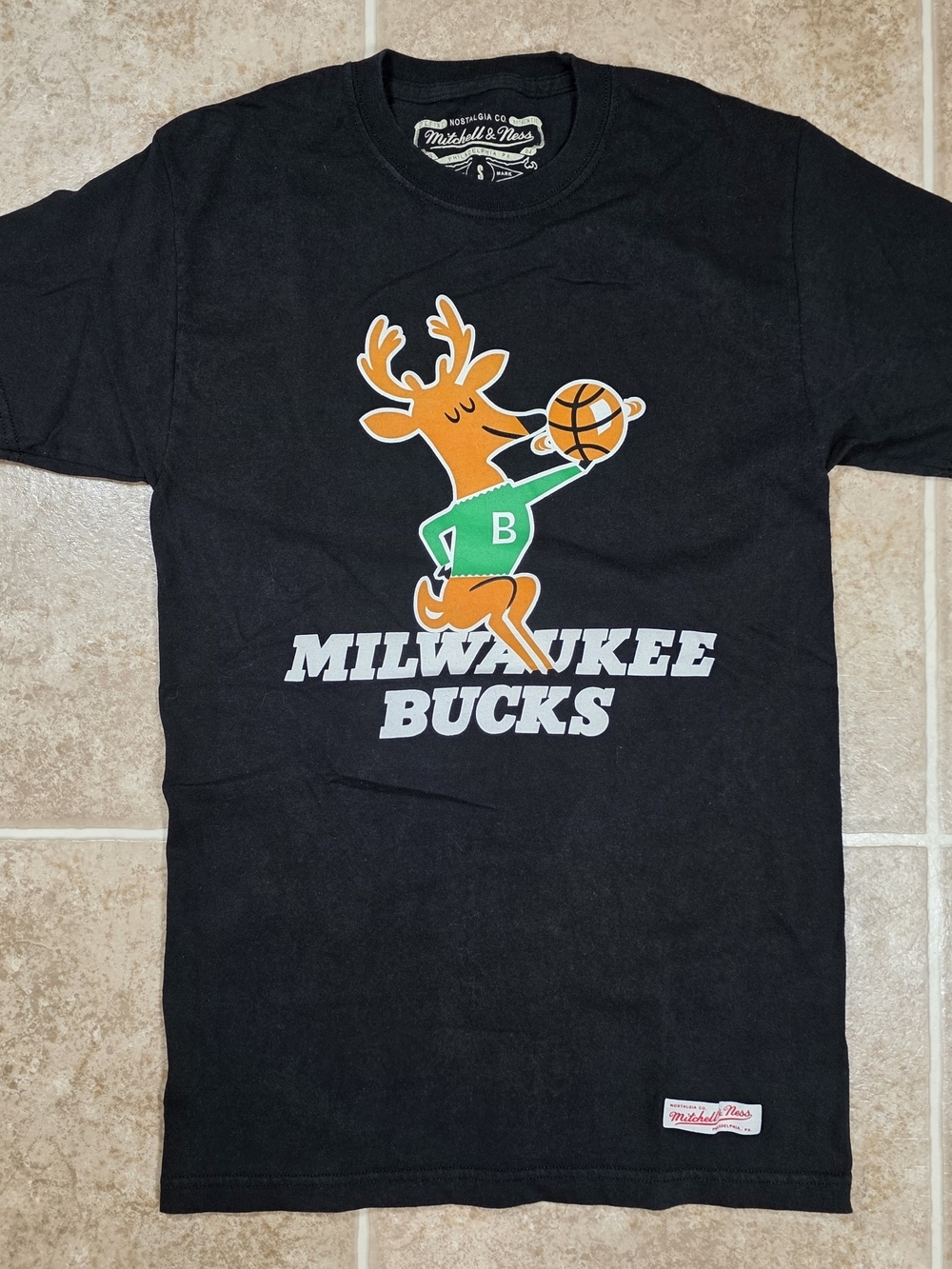 Mitchell & Ness Milwaukee Bucks Bango Mascot Tee Small